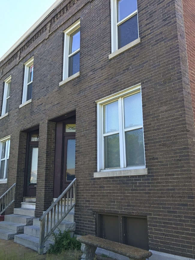 4220 S 38th St in St. Louis, MO - Foto de edificio - Building Photo