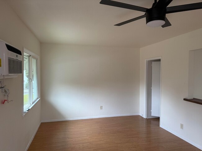 6820 N Figueroa St, Unit 6820