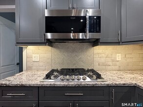 49 Old Town Dr in Stratford, CT - Building Photo - Building Photo