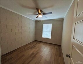 820 Redwood Ave in McAllen, TX - Building Photo - Building Photo