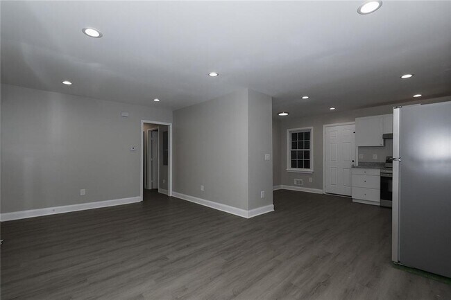 157 Polar Rock Dr SW in Atlanta, GA - Building Photo - Building Photo