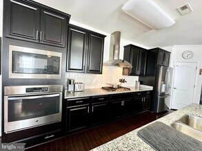 23615 Rose Leigh Terrace in Ashburn, VA - Building Photo - Building Photo