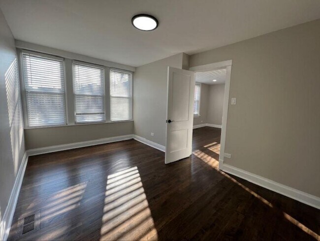2652 N Springfield Ave in Chicago, IL - Building Photo - Building Photo