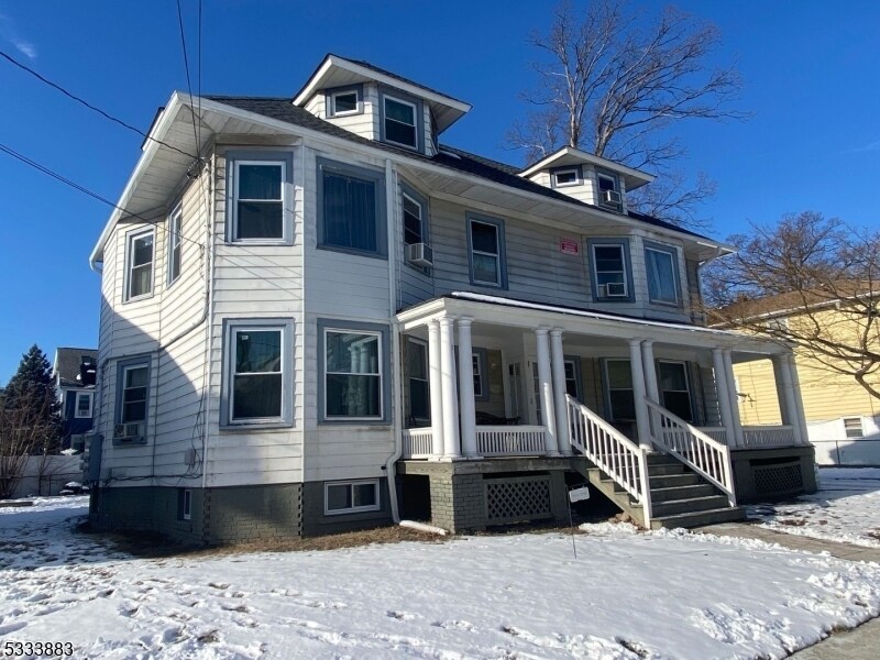 29 High St-Unit -1R in West Orange, NJ - Building Photo