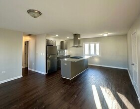 344 Hickory Ave in Romeoville, IL - Building Photo - Building Photo