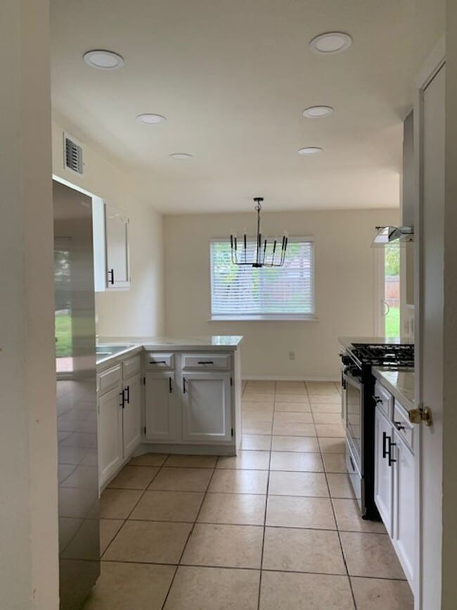 12302 Wycliff Ln in Austin, TX - Building Photo - Building Photo