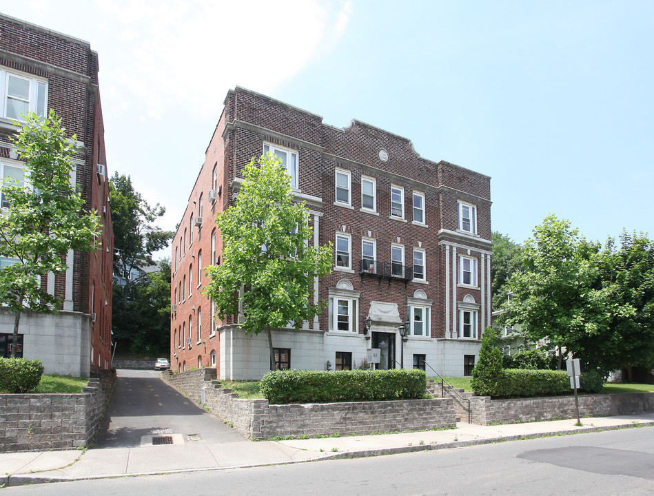 53-59 S High St in New Britain, CT - Building Photo