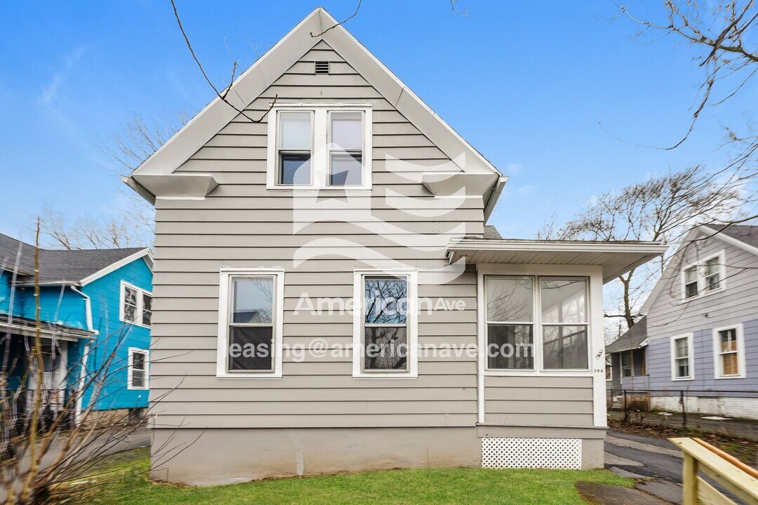 104 Post Ave in Rochester, NY - Building Photo