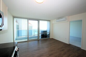 1631 Kapiolani Blvd in Honolulu, HI - Building Photo - Building Photo