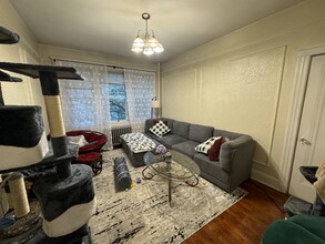 1691 Commonwealth Ave, Unit 21 in Boston, MA - Building Photo - Building Photo