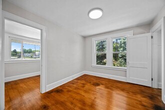 3125 East Ave in Erie, PA - Building Photo - Building Photo