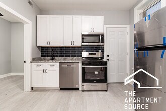 1333 W Walton St in Chicago, IL - Building Photo - Building Photo