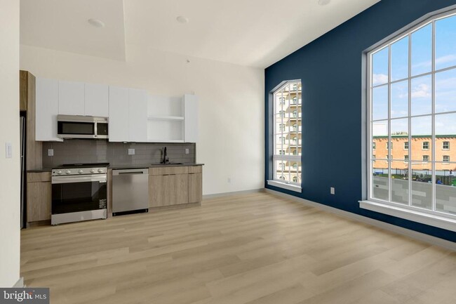 property at 689 N Broad St