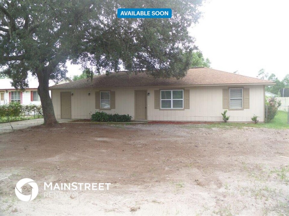 35919 Goose Creek Rd in Leesburg, FL - Building Photo