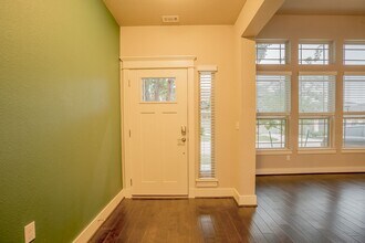 10604 Wills Lp in Austin, TX - Building Photo - Building Photo