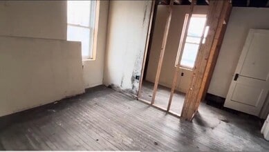 1602 Woodmont Ave in New Kensington, PA - Building Photo - Building Photo