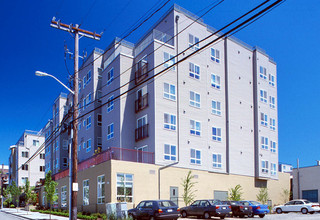 The Allegro Apartments in Seattle, WA - Building Photo - Building Photo