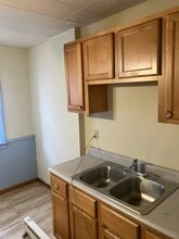 114 N 79th St in Milwaukee, WI - Foto de edificio - Building Photo