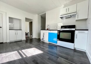 711 Edgewater Ave, Unit apt 1 in Fort Wayne, IN - Building Photo - Building Photo