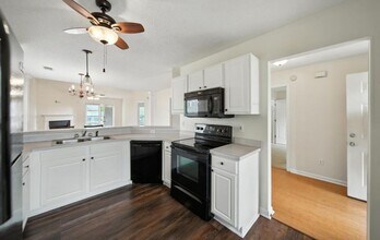 107 Avebury Ln in Columbia, SC - Building Photo - Building Photo