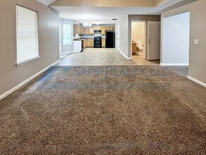 5042 Cottage Grove Pl in Union City, GA - Building Photo - Building Photo