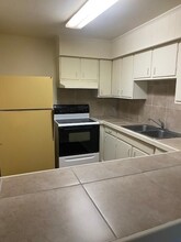 2783 Iowa St in Baton Rouge, LA - Foto de edificio - Building Photo