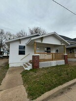 425 W Division St in Springfield, MO - Building Photo