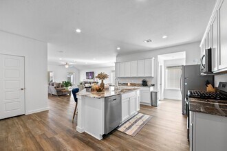 1115 Sommerville Dr in Rosharon, TX - Building Photo - Building Photo