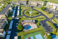 Barwood Condominiums in Boca Raton, FL - Foto de edificio - Building Photo