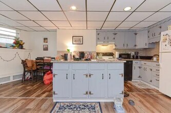 1520 Commonwealth Ave, Unit 1B. in Boston, MA - Building Photo - Building Photo