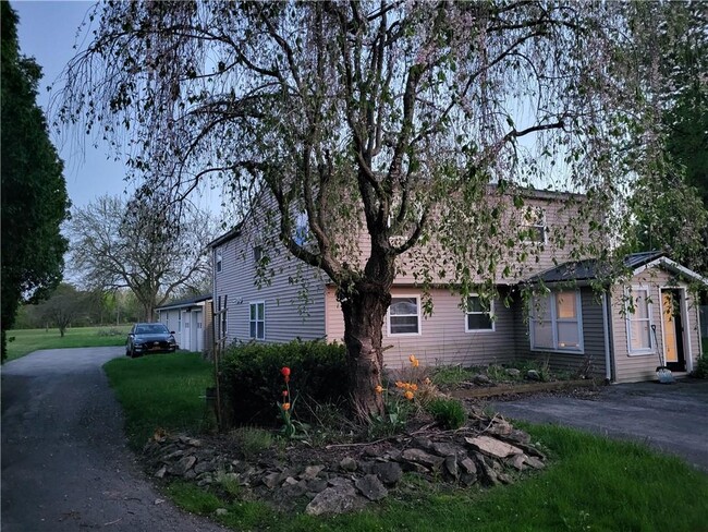 3973 North Ave in Shortsville, NY - Building Photo - Building Photo