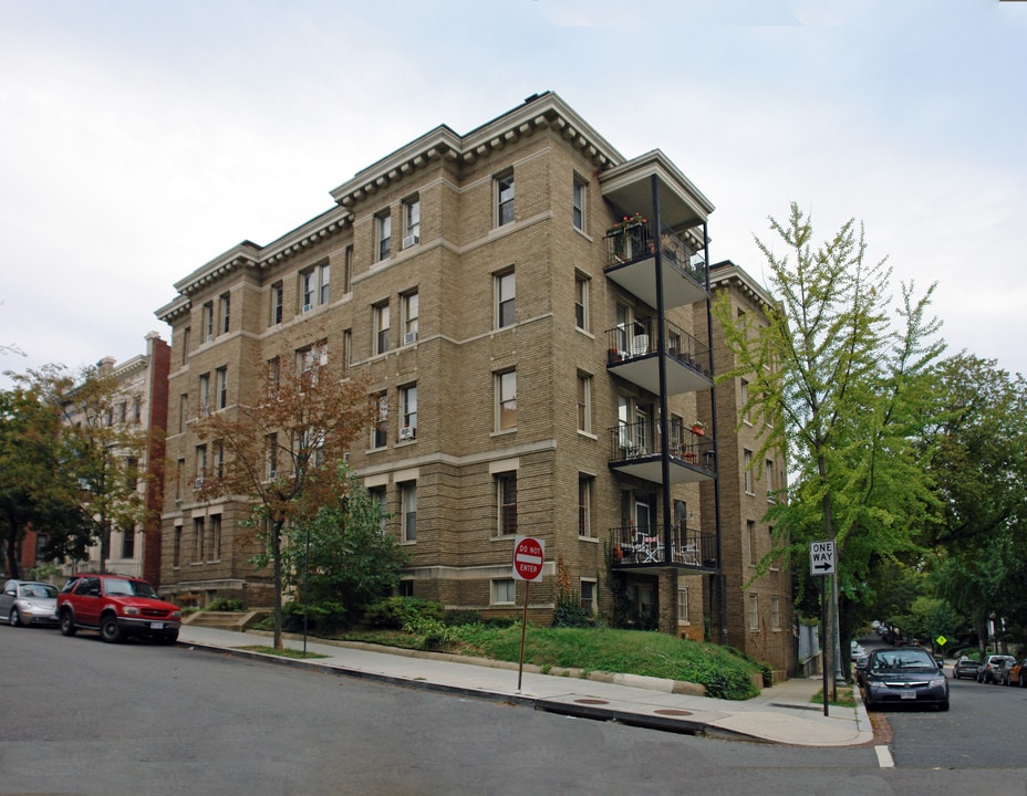The Barlow at Kalorama Park in Washington, DC - Building Photo