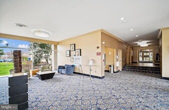 6621 Wakefield Dr in Alexandria, VA - Building Photo - Building Photo