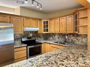 3771 138th Pl SE in Bellevue, WA - Building Photo - Building Photo