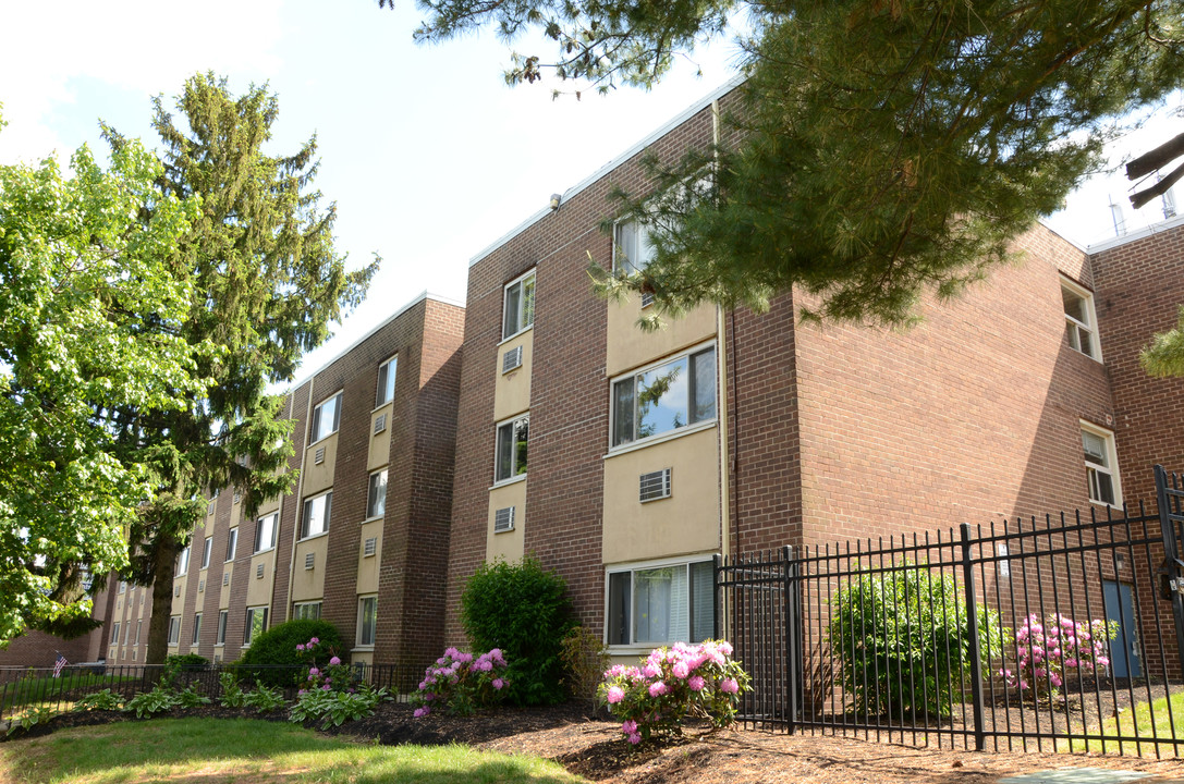 Haven Arms Apartments in Philadelphia, PA - Building Photo