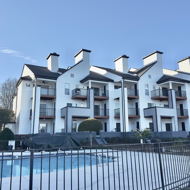 property at 18713 Vineyard Point Ln