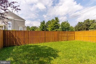 46 Running Brooke Dr in Woodlawn, MD - Building Photo - Building Photo