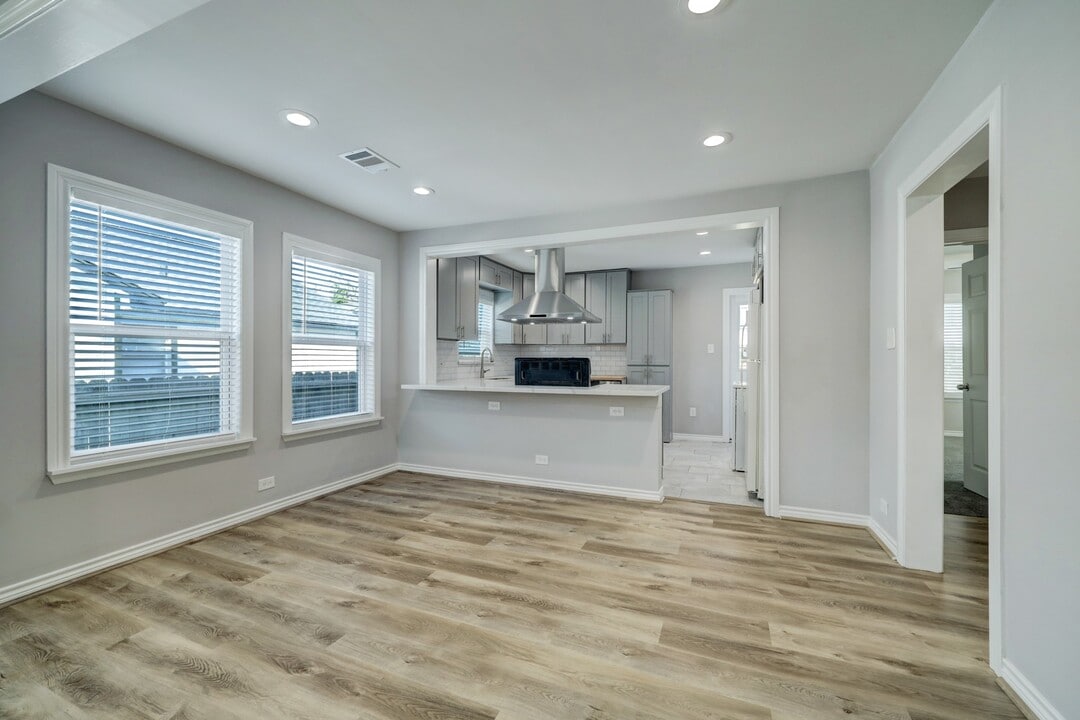 17 Estelle St in Houston, TX - Building Photo