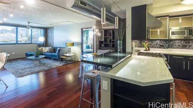 property at 720 Kapiolani Blvd