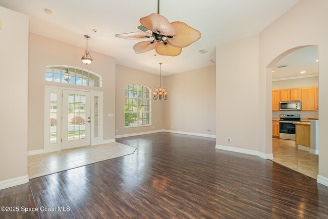 387 Pentland Dr in Melbourne Beach, FL - Foto de edificio - Building Photo