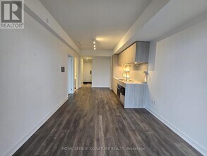 28 Ann St in Mississauga, ON - Building Photo - Building Photo