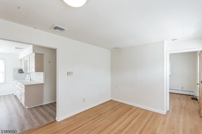 83 Baldwin Pl in Belleville, NJ - Building Photo - Building Photo