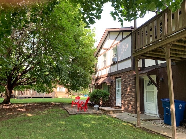 property at 2200 Brookview Ct