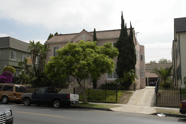 144 S Kenmore Ave in Los Angeles, CA - Building Photo - Building Photo