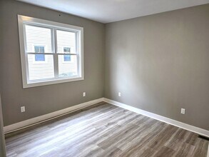 39 Fiske St in Waltham, MA - Foto de edificio - Building Photo
