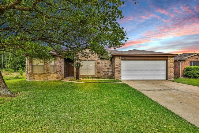 property at 18023 Lago Forest Dr