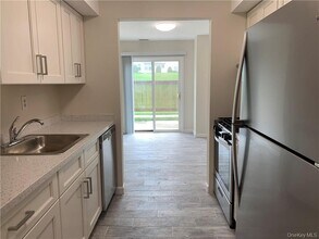 3607 Whispering Hills Dr in Chester, NY - Building Photo - Building Photo