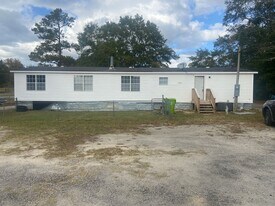 2803 Padgett Rd in Hopkins, SC - Building Photo