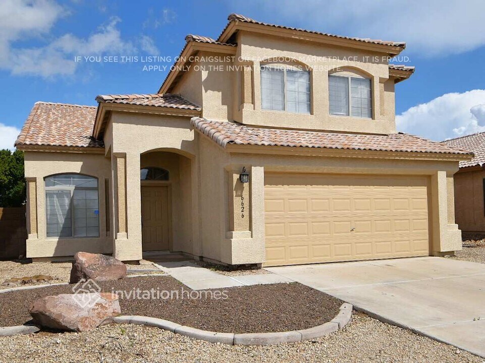 6626 W Saddlehorn Rd in Phoenix, AZ - Building Photo