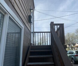154 Eddie St-Unit -2FL in Lexington, KY - Foto de edificio - Building Photo